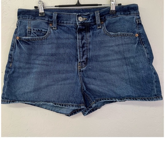 Old Navy High Rise Slouch Straight Cotton No Stretch Button Fly Shorts Sz 16 EUC - Picture 2 of 5